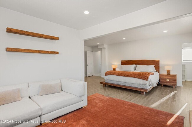 Building Photo - 182 Bennett Pl