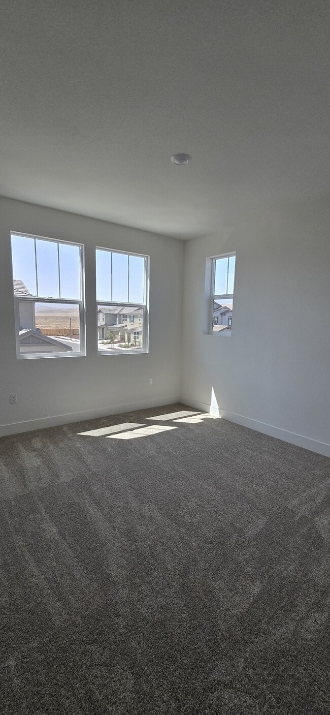 Building Photo - Brand New 2025 Solar-Powered 4 Bed, 3 Bath...