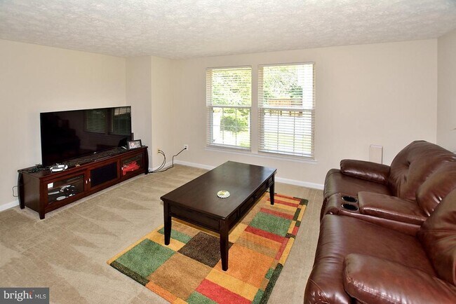 Building Photo - 11912 Fieldthorn Ct