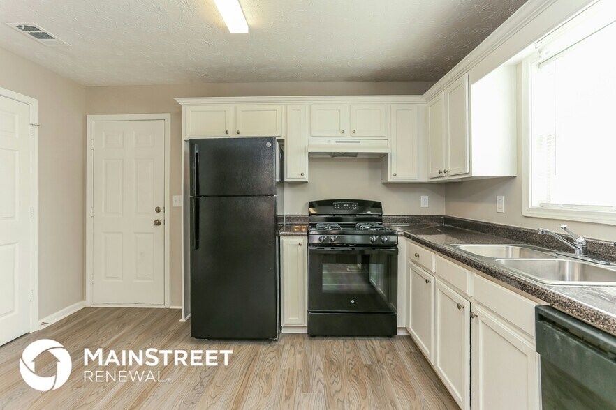 Building Photo - 250 Saratoga Ct