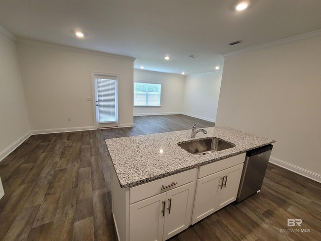 Building Photo - 14630 Dayton Cir