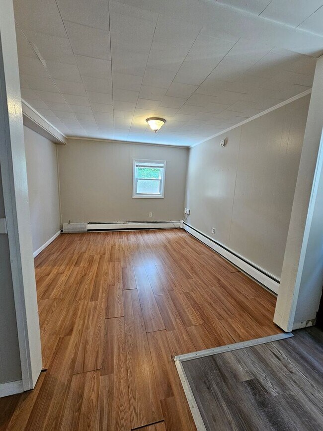 Building Photo - 514 Hanover St