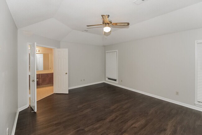 Building Photo - 8367 Stavenger Cove