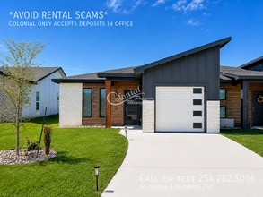 Building Photo - 1618 Crooked River