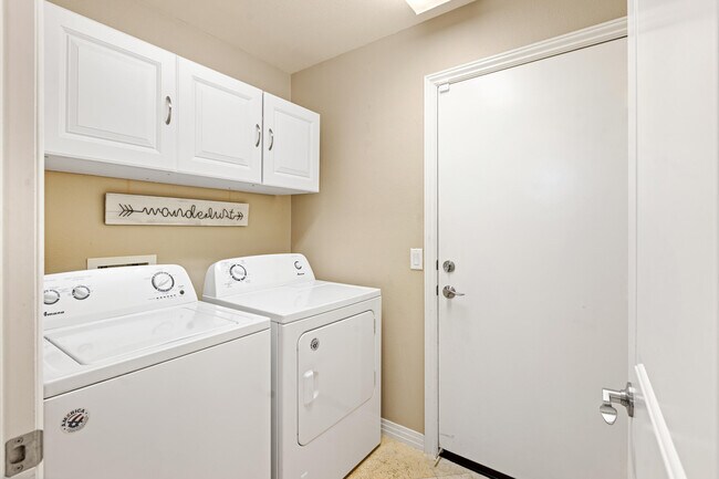 Building Photo - 52178 Rosewood Ln