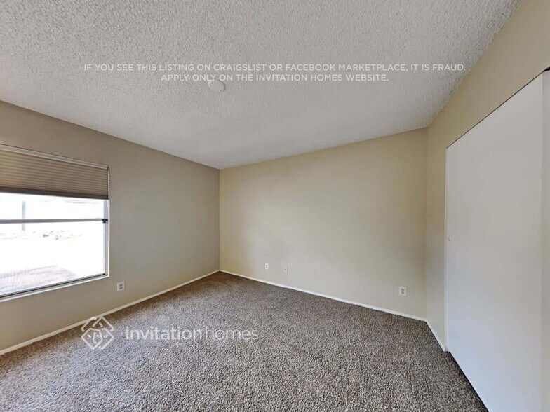 Building Photo - 3130 W Las Palmaritas Dr
