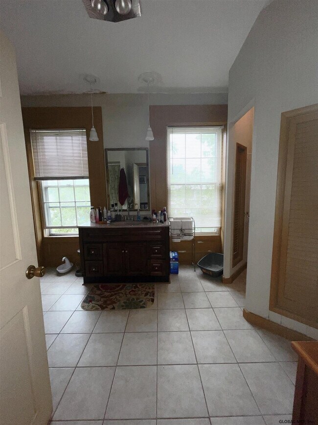 Building Photo - 9 Terminal Rd