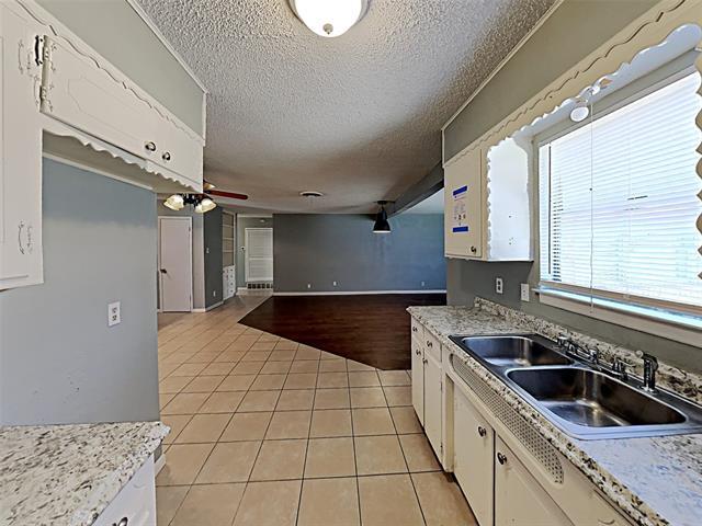 Building Photo - 6420 Scottsdale Dr