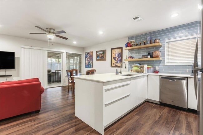 Building Photo - 6307 Thurgood Ave