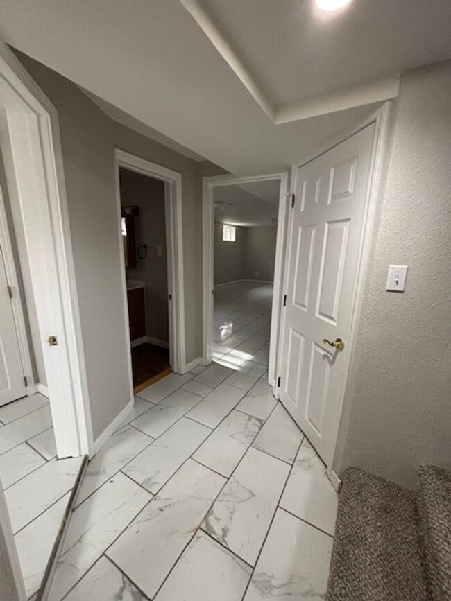 Building Photo - 4 Bedroom 2 Bath House by Frontier Park