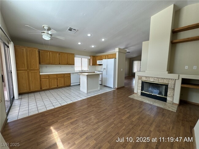 Building Photo - 45 Tanglewood Dr