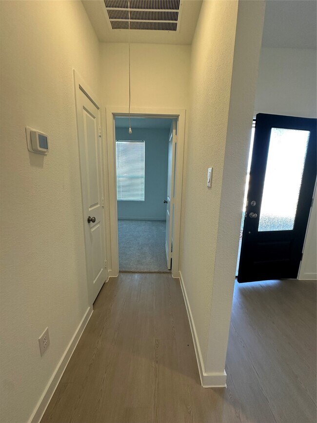 Building Photo - 16052 Tallis Dr