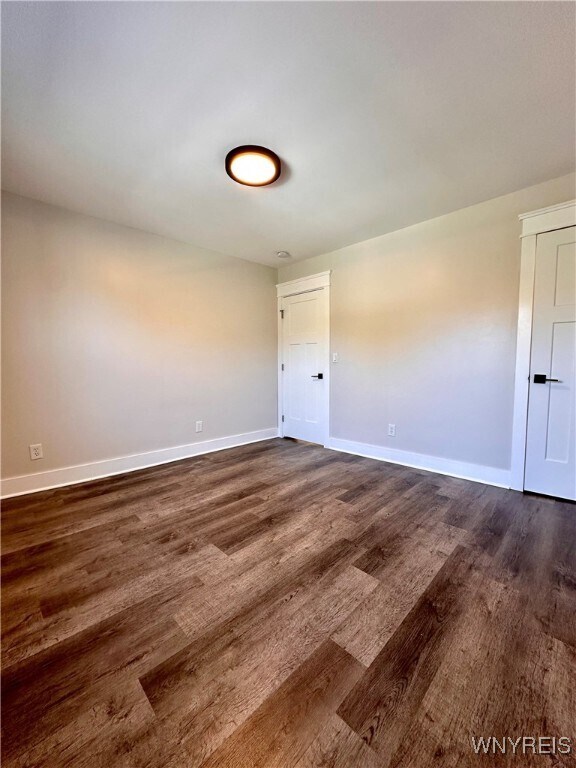 Building Photo - 387 Forest Ave