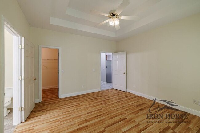 Building Photo - 411 Timber Creek Dr