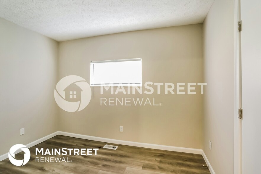 Building Photo - 2475 Lawndale Ave