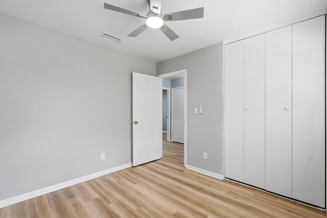 Building Photo - 8043 Joffre Dr