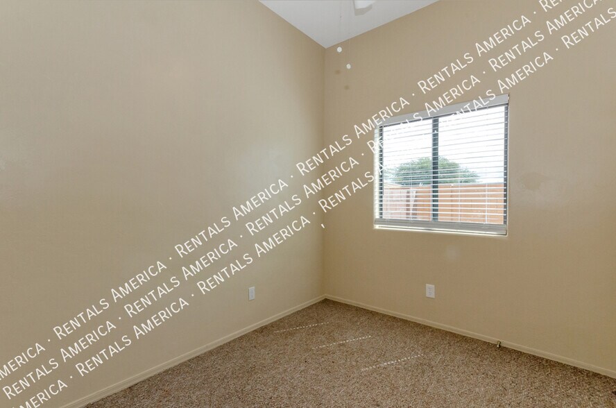 Building Photo - 7202 E Chelsie Kaye Ln