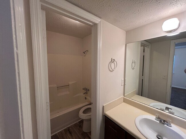 Building Photo - 8845 W Hills Ct