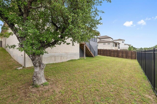 Building Photo - 16720 Horondelle Dr