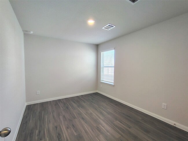 Building Photo - 13261 Musky Dr