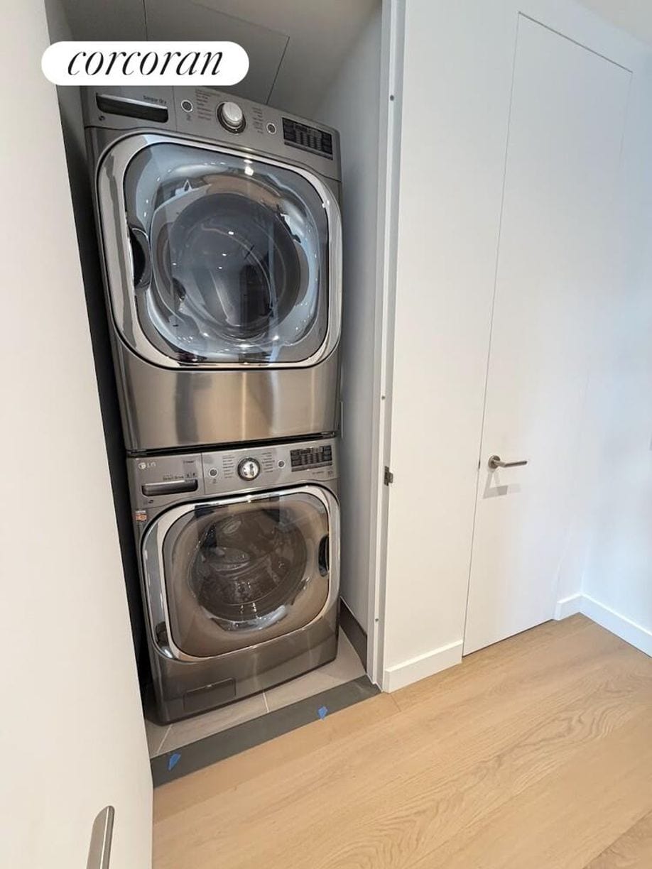 Building Photo - 555 W 22nd St