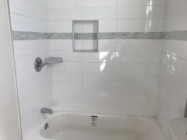 Building Photo - Beautiful Single Family Home in Highland Park