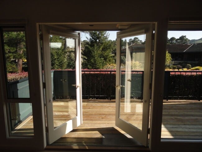 Building Photo - Condo in Active Adult Community