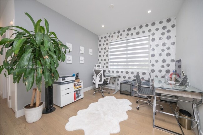 Building Photo - 10366 NW 68th Terrace