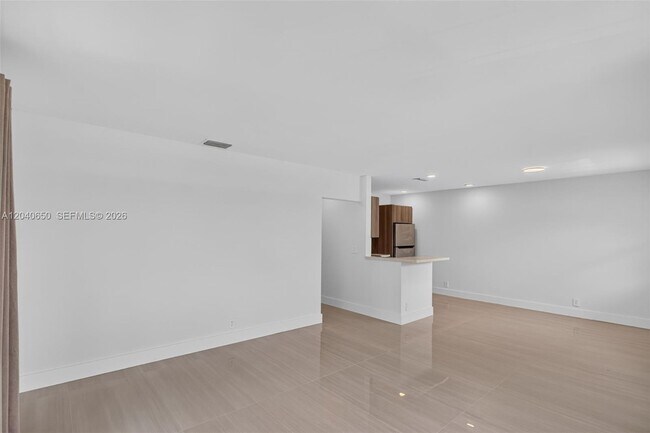 Building Photo - 2830 Coral Springs Dr
