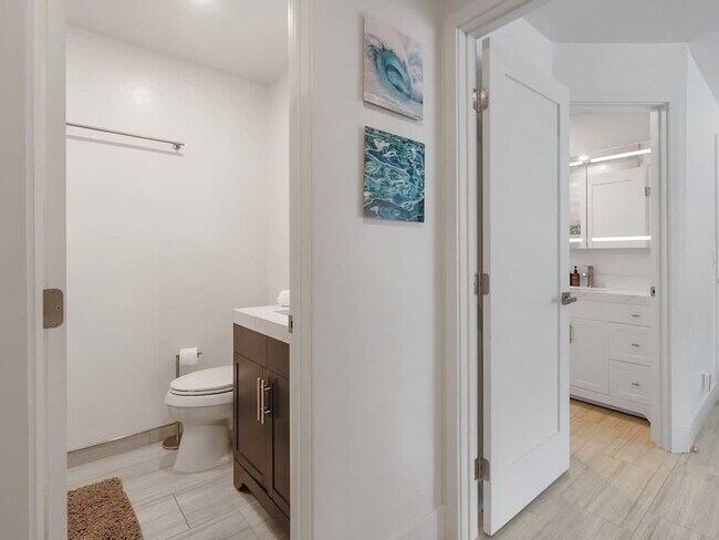 Building Photo - 750 S Sierra Ave