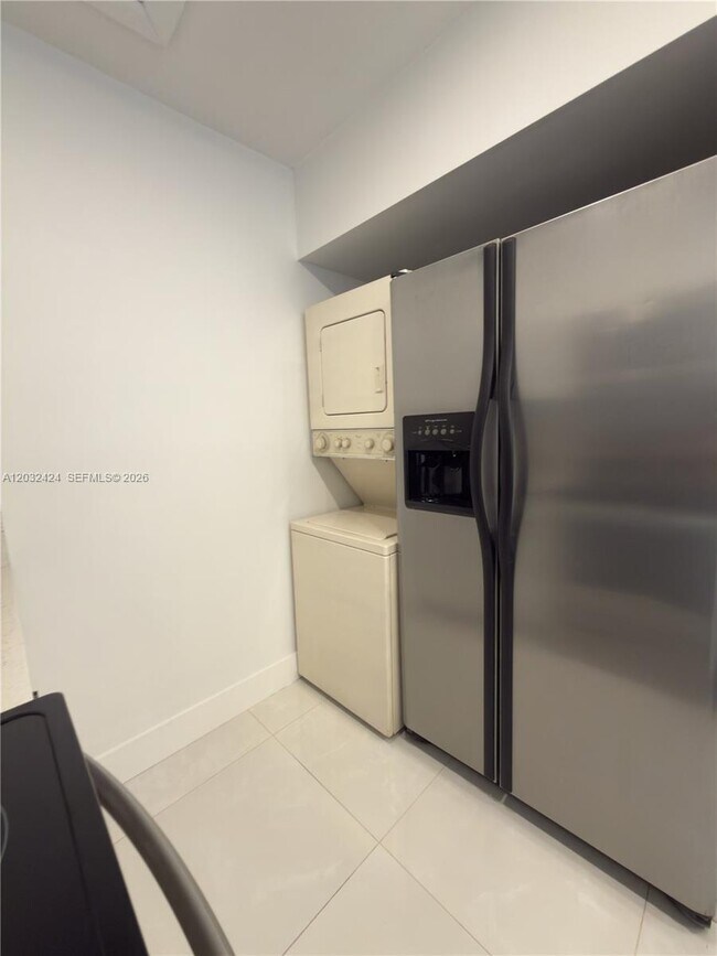 Building Photo - 2500 W 67th Pl