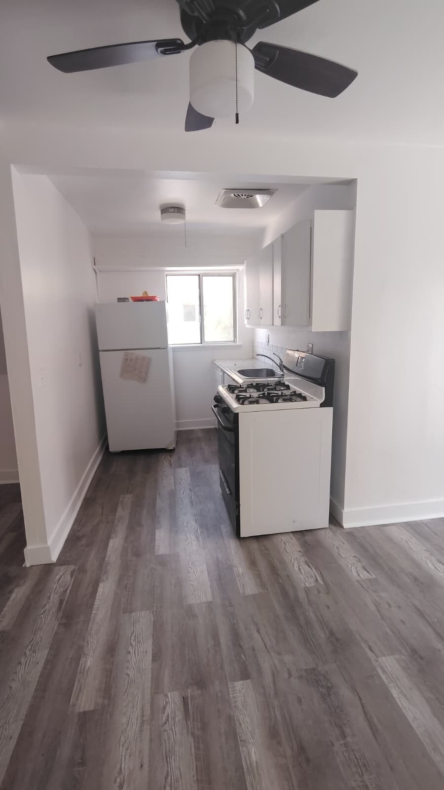 Kitchen - 507 Magnolia St