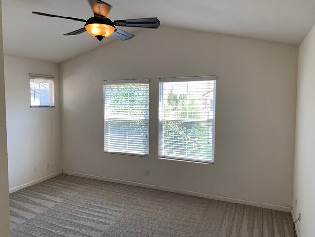 Building Photo - Beautiful 3 Bedroom, 2.5 Brentwood Home