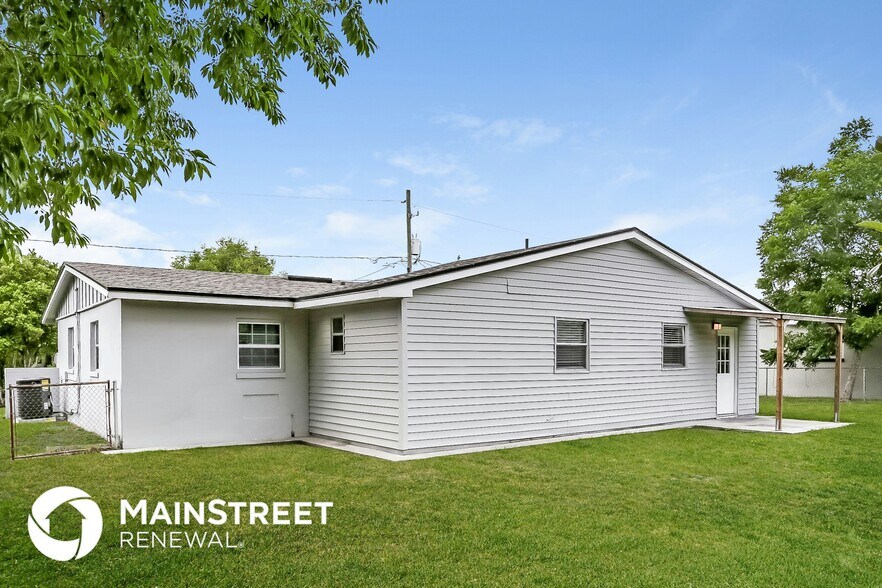 Building Photo - 10817 Dulawan Dr