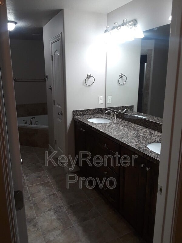 Building Photo - 735 S 1803 W