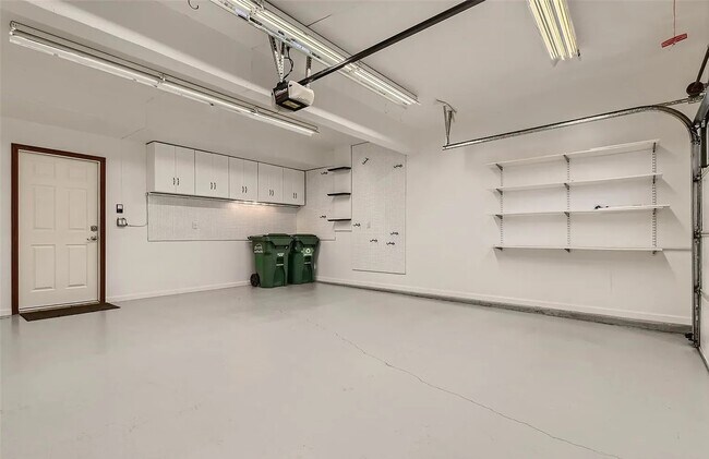 Building Photo - 17381 Waterhouse Cir