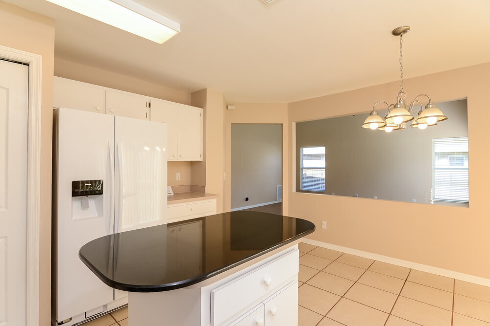 Building Photo - 1721 Scotch Pine Dr