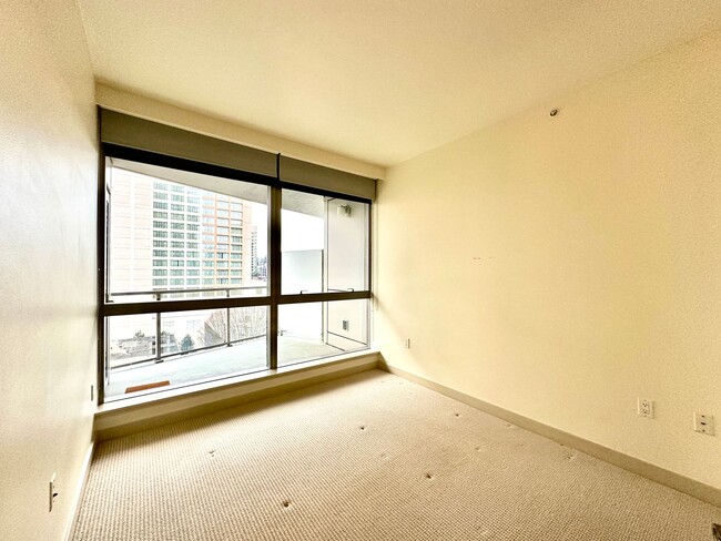 Building Photo - 1Bd/1Ba Seattle Condo