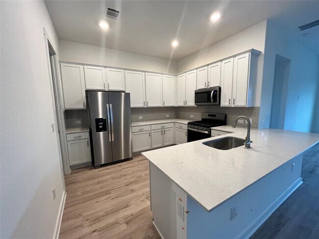 Building Photo - 2012 Bobtail Pass