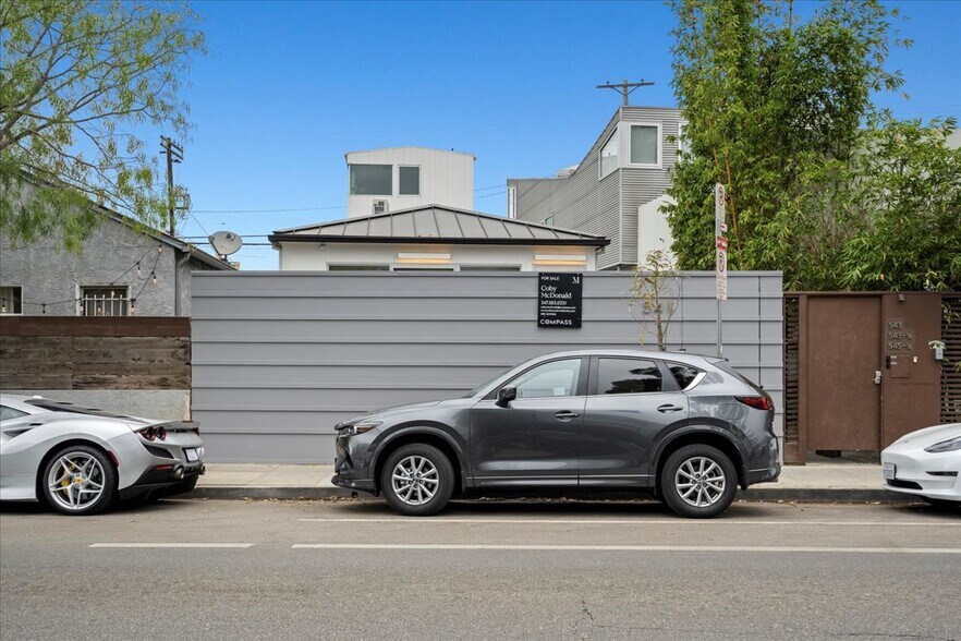 Building Photo - 541 Rose Ave