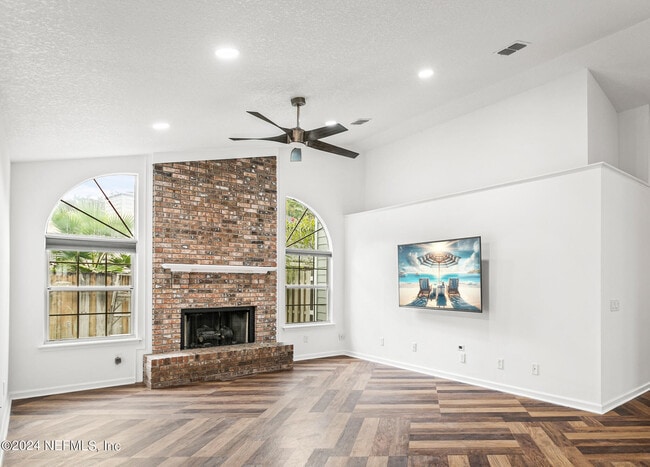 Building Photo - 8621 Goodbys Trace Dr