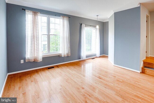 Building Photo - 938 Herons Run Ln