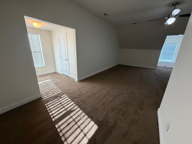 Building Photo - 3500 Van Slyke Rd