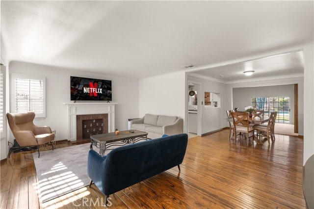 Building Photo - 351 S Parish Pl