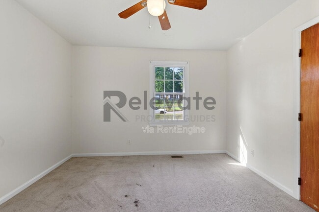 Building Photo - 15709 Gary Ave