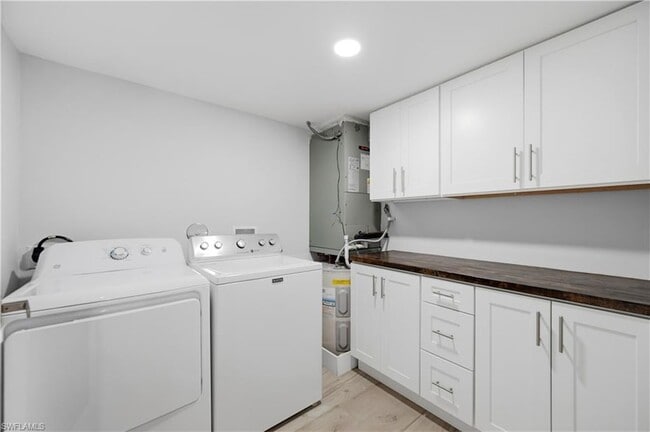 Building Photo - 1330 Derbyshire Ct