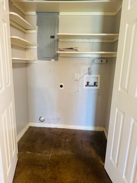 Building Photo - 134 Peavine Rd