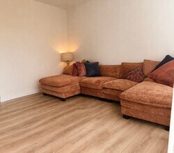 Building Photo - 941 Stanley Ave