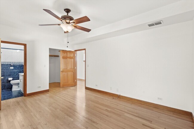 Building Photo - 911 N Fairfield Ave
