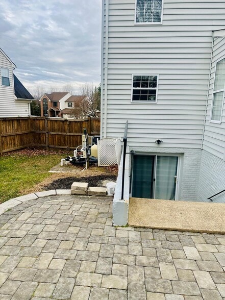 Out Stairs - 13019 Torchlight Dr